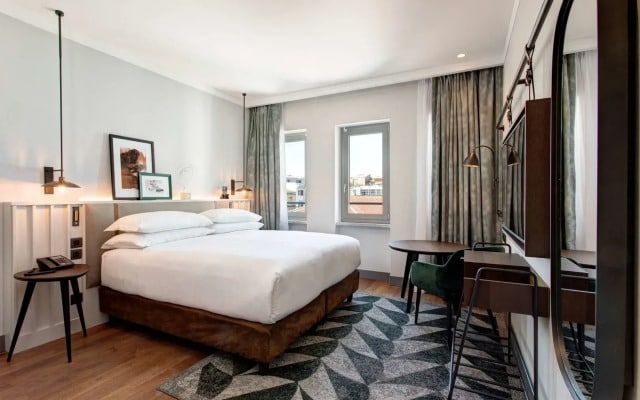 Отель DoubleTree by Hilton Rome Monti