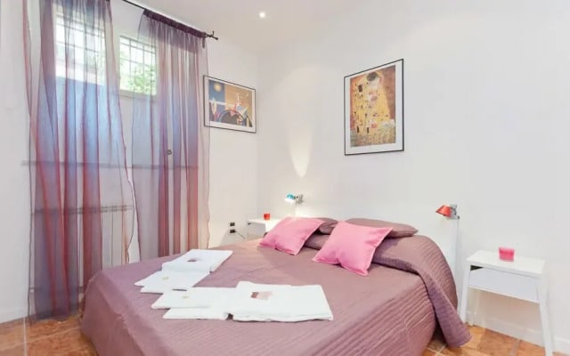 Rental In Rome Paglia Apartment