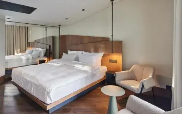 Monist by SPA VILNIUS