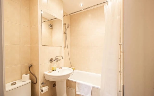 Saska Kepa Velvet Apartment