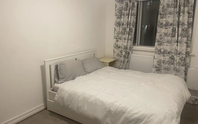 Captivating 3-bed Apartment in Central London
