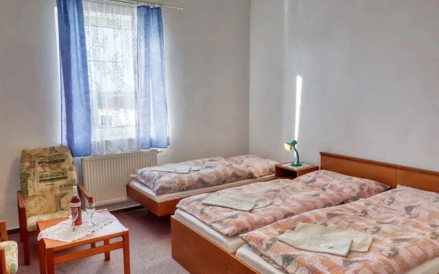 Hotel Alf