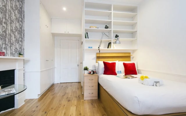 The Collingham Place Residence - AMI