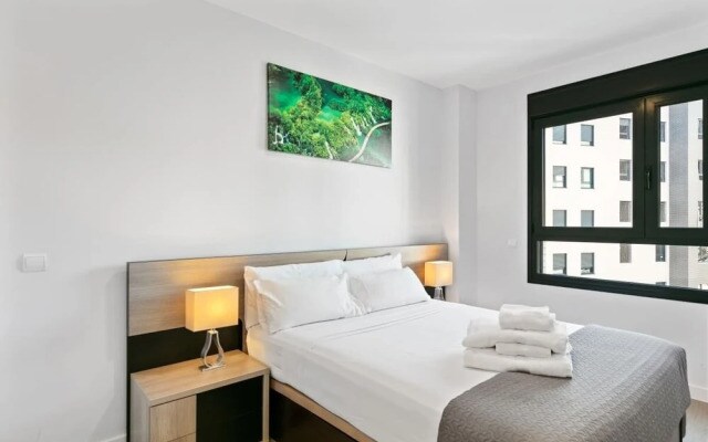 Stunning 2 Bed Apt, Sleeps 6 nr Adelfas