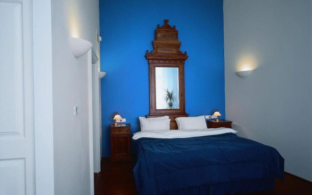 Iron Gate Hotel & Suites Prague by BHG