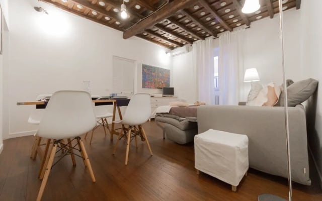Panieri Apartment
