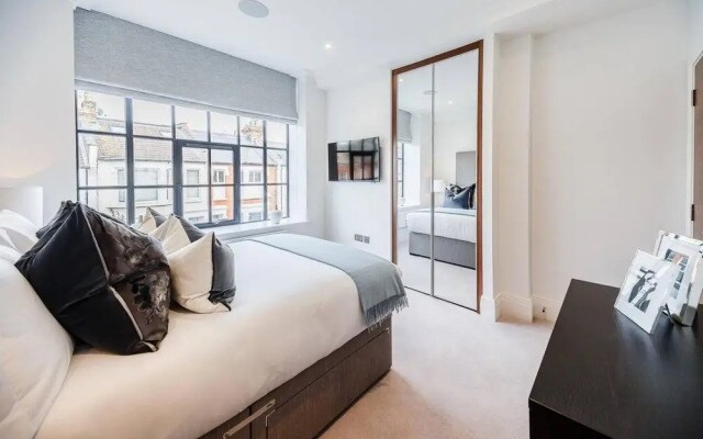 Designer 2 Bed Apartment in Riverside Development