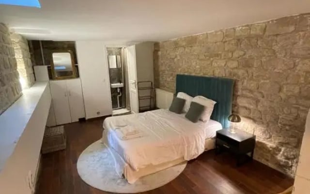 Canal Saint Martin Apartments