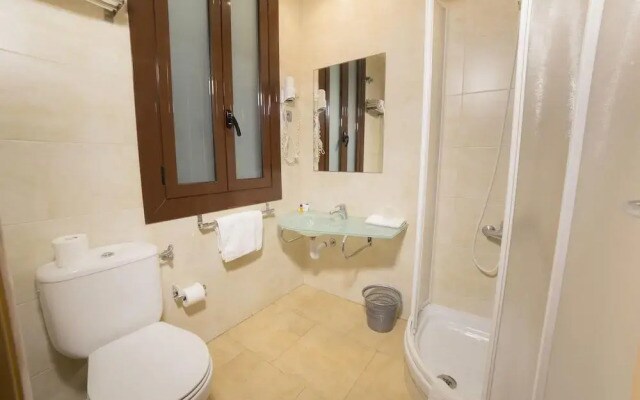 Ciudad Condal Hostal
