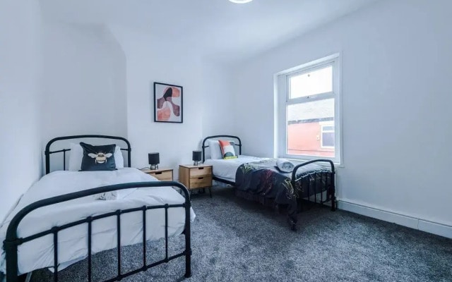 Lovely three bedroom home free parking