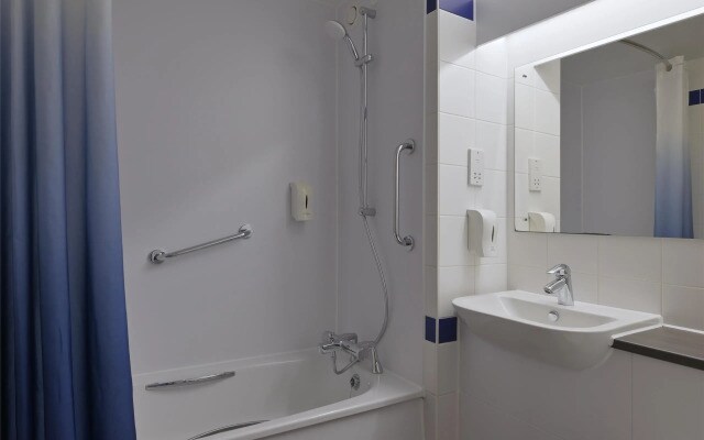 Travelodge Liverpool Docks
