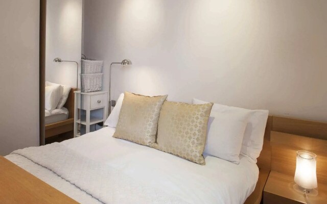 Piccadilly Circus Apartments