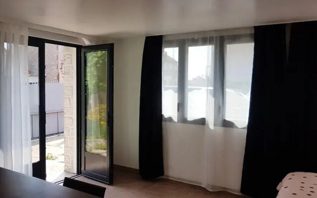 Studio In Argenteuil With Wifi