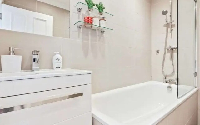 Splendid, Design 1 Bed apt in Hampstead