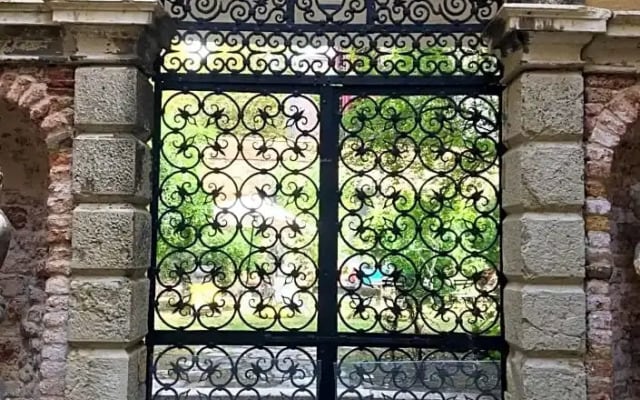 La Chambre DElla