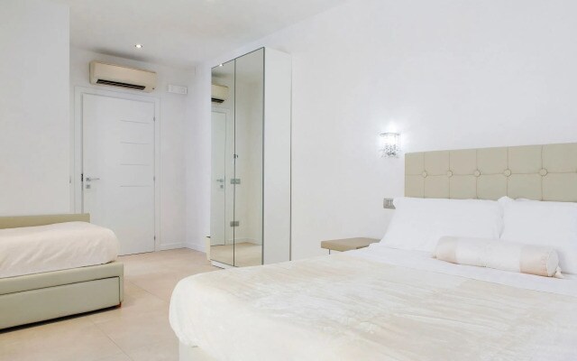 Vatican Grand Suite