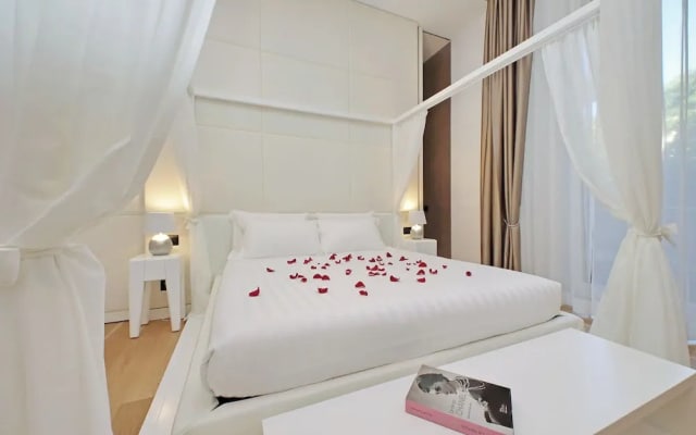 Domus Aurea Luxury Suites