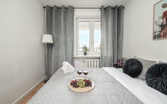 Cozy Apartment with balcony near Museum