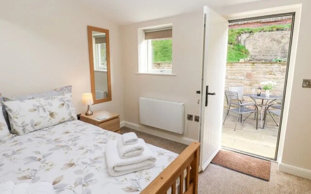 2 Barn Cottages