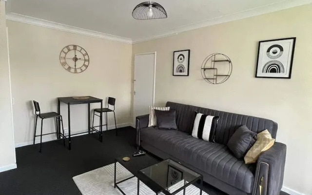 Walthamstow - Apartment - Stay 3 - Street Parking