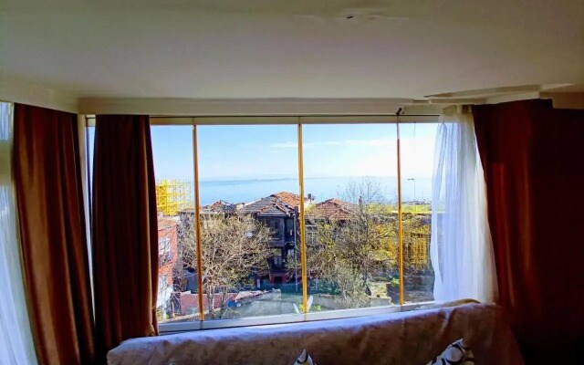 Cloudy Apart Hotel