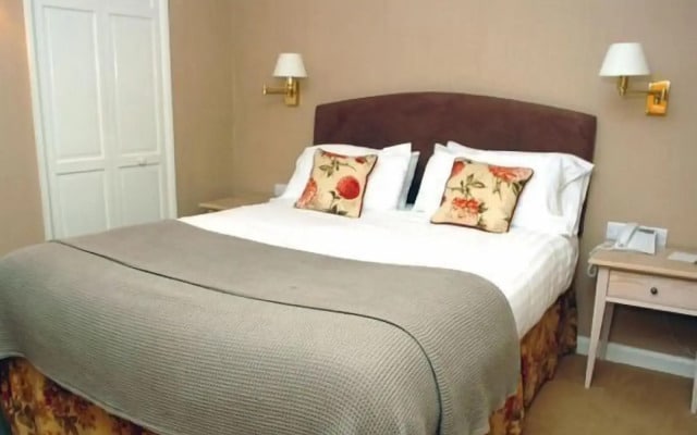 Donington Manor Hotel