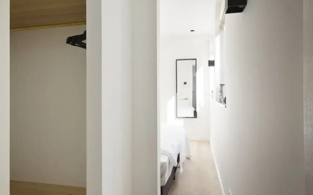 Modern & Luxurious 2 Bedroom Apartment