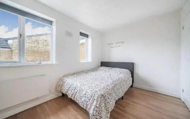 Charming Apartment Close to Central London