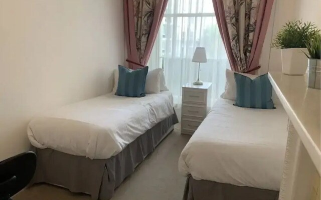 Stay In Apartments Queensway