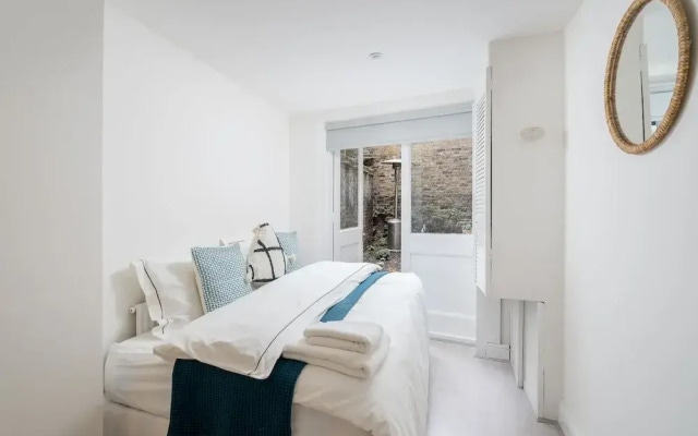 Russell Sq Suite 2 Bed Apartment