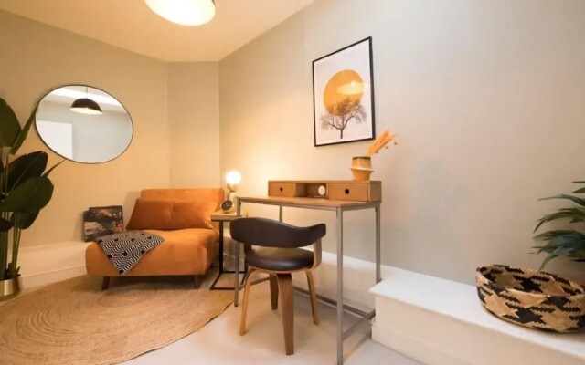 The Highgate Hideaway - Modern Stylish 2bdr Flat