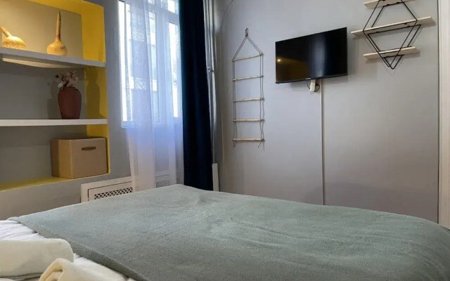 Bohemian Flat in Nisantasi With Central Location