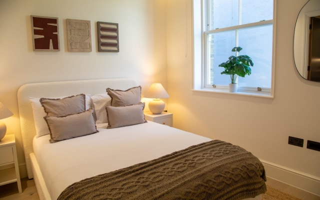 The Pembridge 12