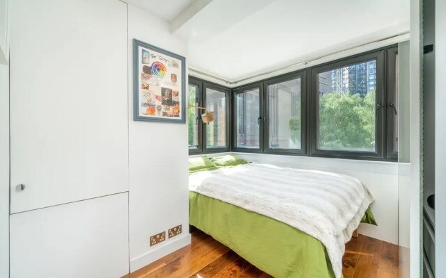 Altido 2-Bed Flat W/ Thames View
