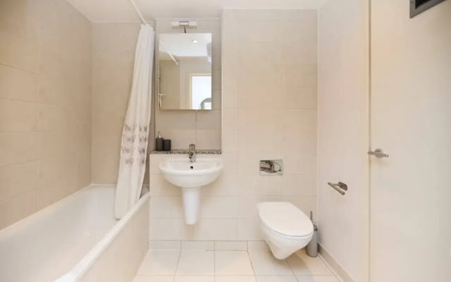 The River Thames Hideout - Modern 1bdr Flat