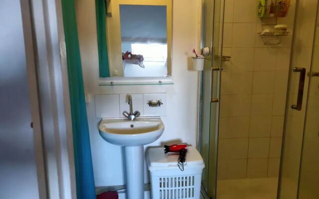2 rooms flat Clichy Levallois