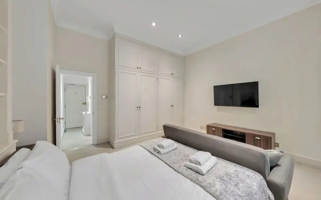 Beaufort Gardens Collection