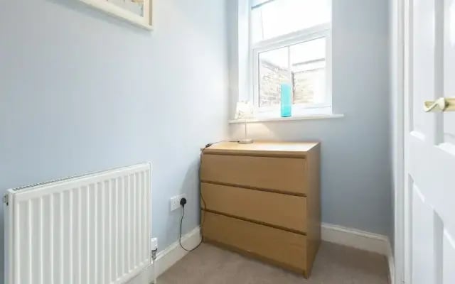 Apartment 32