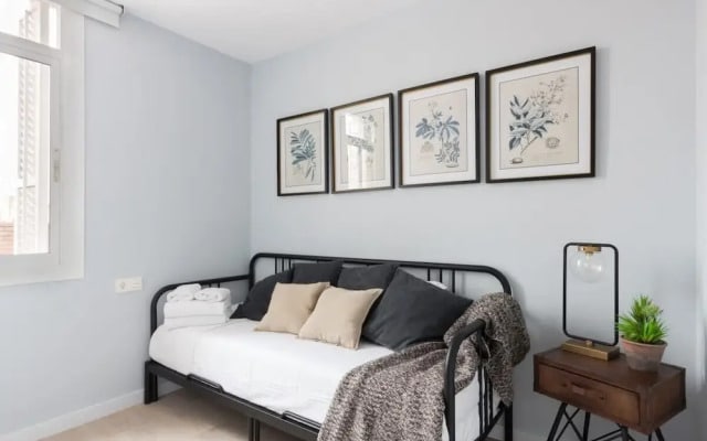 Lovely 2-bed Penthouse in the Lovely Gràcia