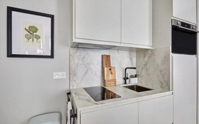 Superb New 1 Bedroom Flat Notre Dame de Paris