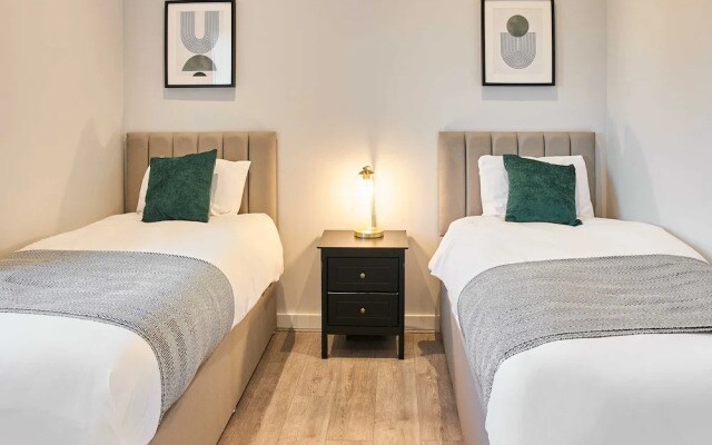 Host Stay Mariposa Waterloo