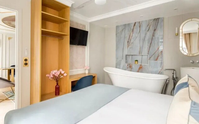 Merveil Luxury Suites - Rougemont I-II-III