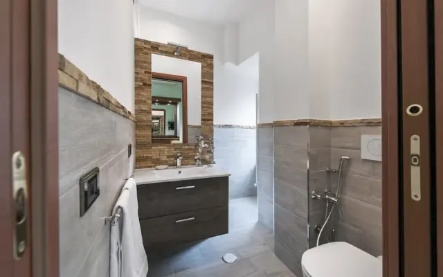 Charming Roma Apartment With 3 Bedrooms