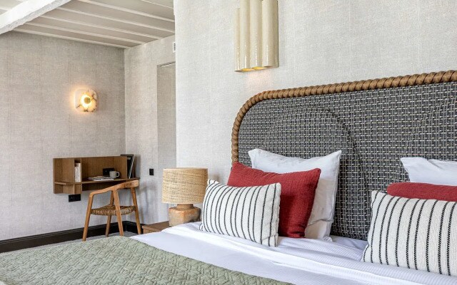 Hotel Suzie Blue