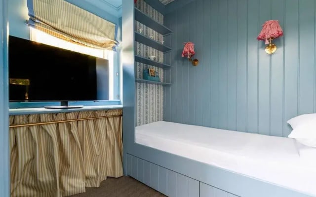Westbourne Park Road Xvii by Onefinestay