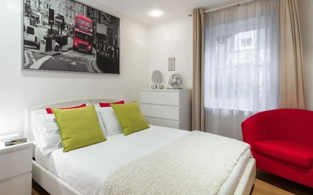 Luxury Kensington Apartment W8