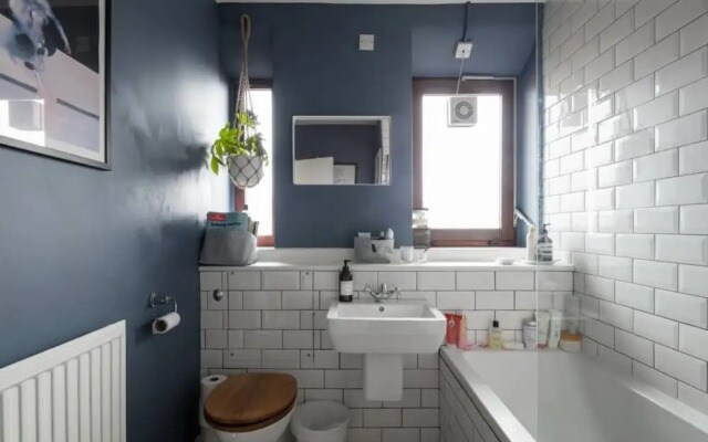 Homely 1 Bedroom East London Flat