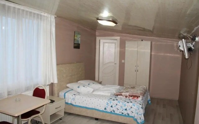 Kirmizi Yali Motel