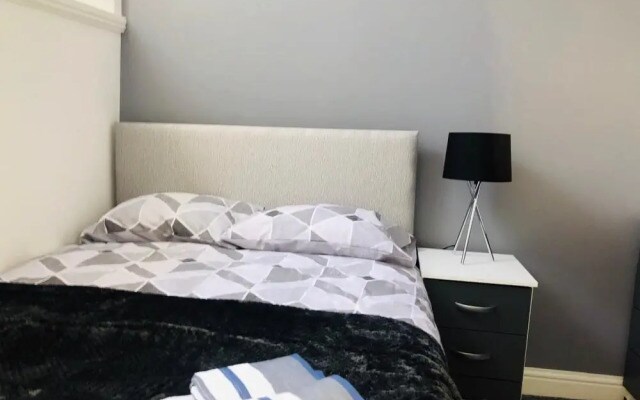 Townhouse @ 29 Cotesheath Street Stoke
