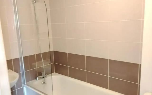 1 Bed-sleeps 4-pet Friendly-central Location